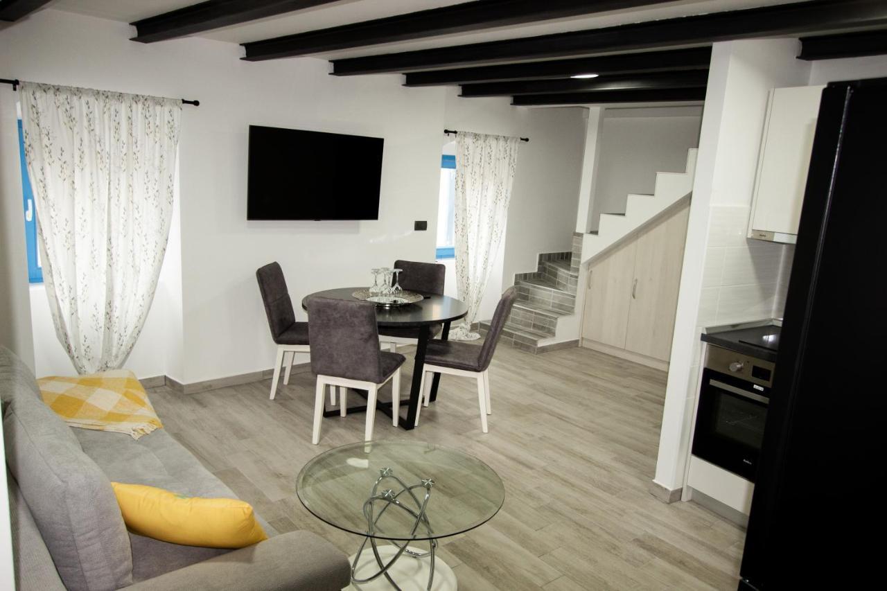 Kuca Sladoleda Hotell Biograd Na Moru Exteriör bild