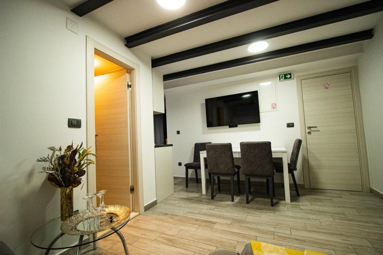 Kuca Sladoleda Hotell Biograd Na Moru Exteriör bild